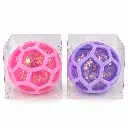 Bolas sensoriales brillantes en cajas transparentes.webp