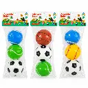 Tres juguetes de pelotas deportivas empaquetados.webp