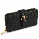 Cartera negra Amayra con herrajes dorados.webp