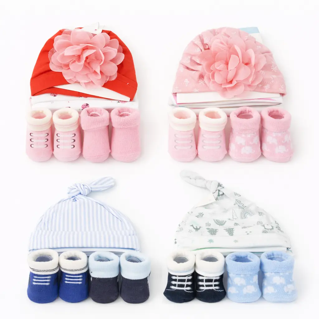 SET ROPA BEBE GORRO X3 Y ESCARPINES X2 E/ CT ( NS425049 )